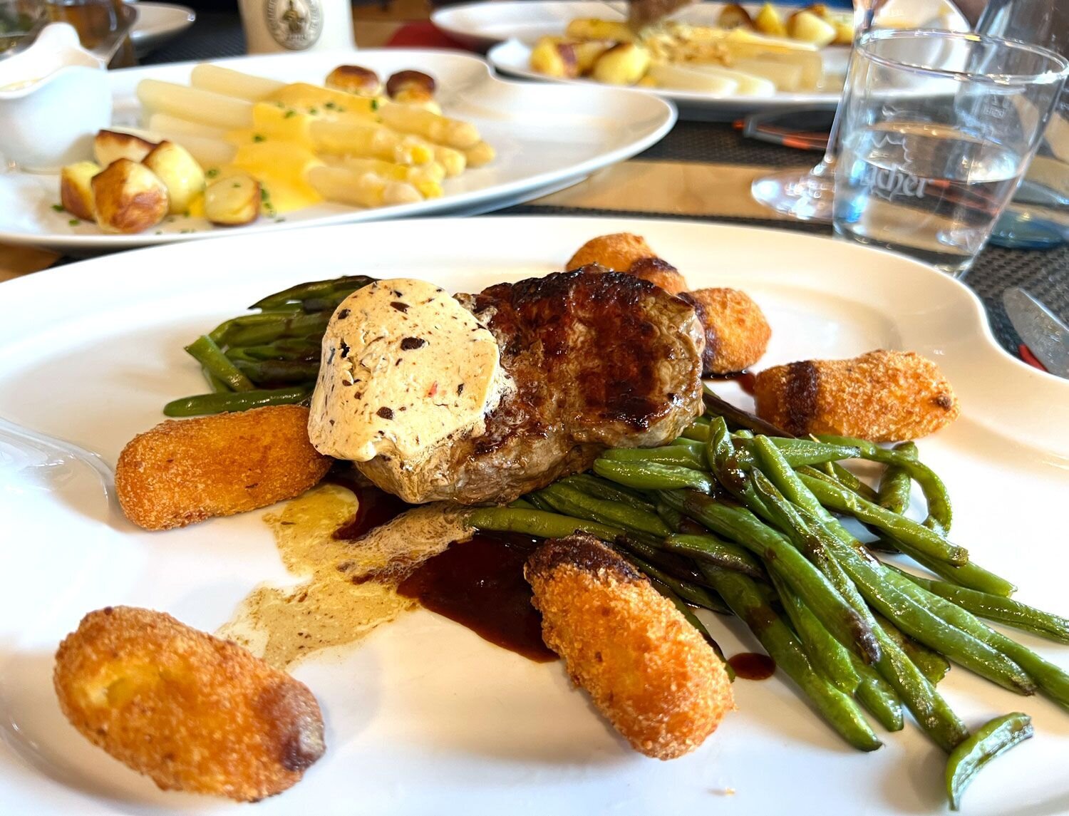 89ers - Restaurant eightyniners - Hotel Engel Buch