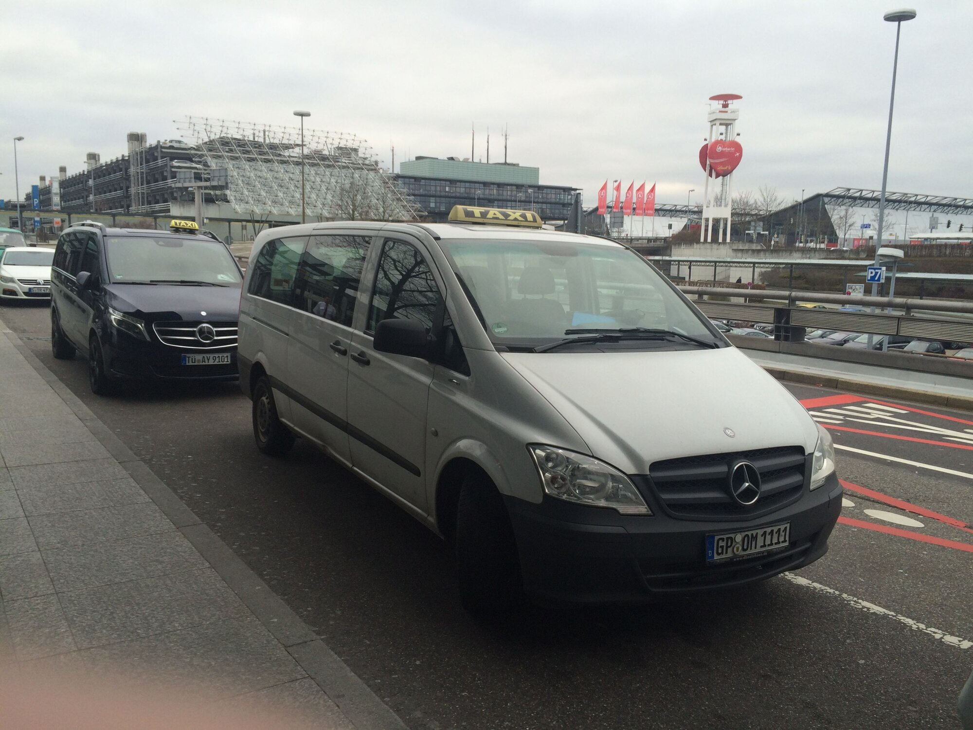 ACC  My - Taxi -Stuttgart 0711 Kurierdienst