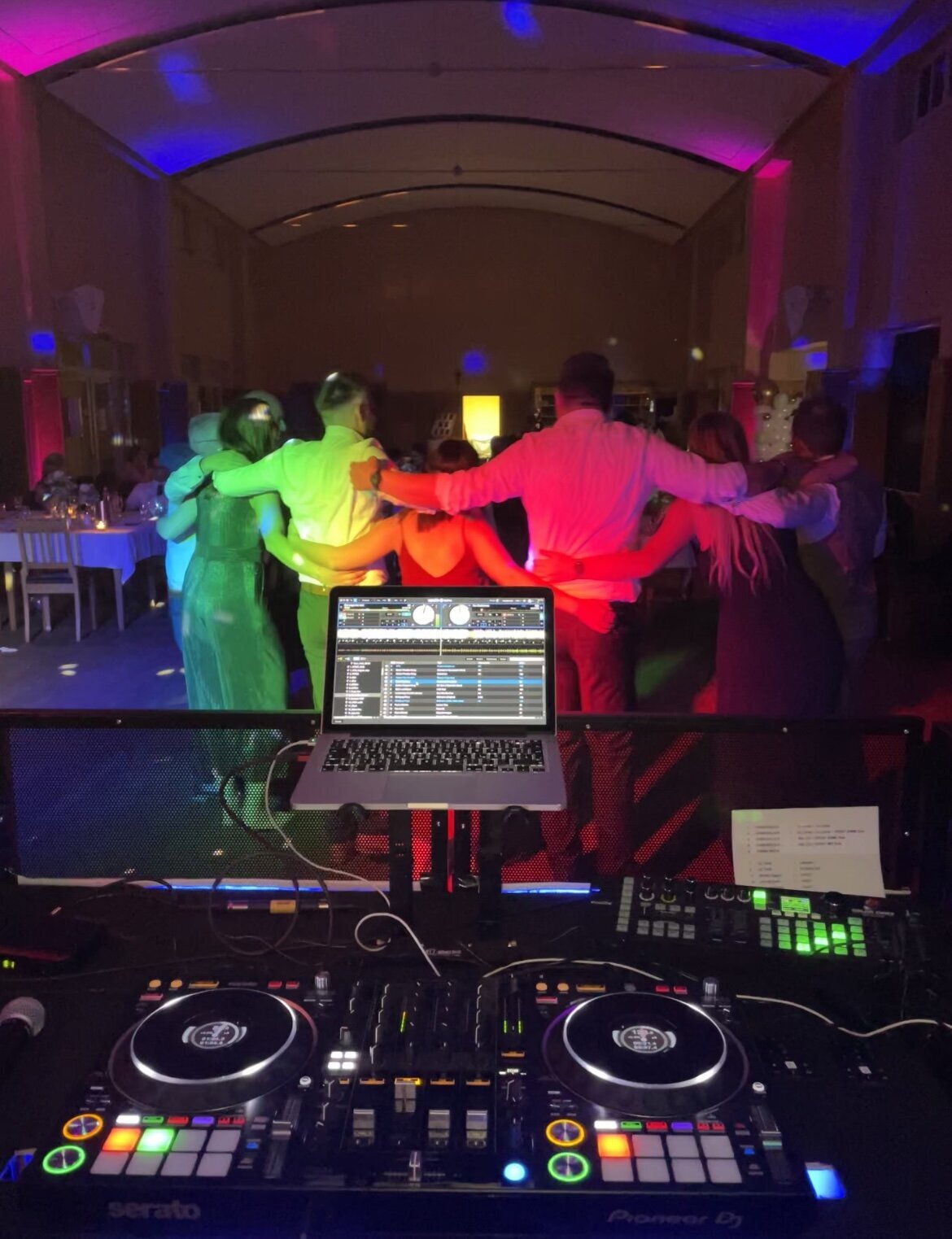 DJ Annòn für Hochzeiten, Firmenfeiern und Events