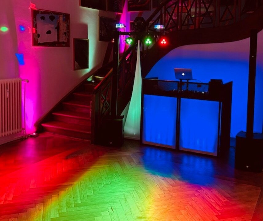 DJ Annòn für Hochzeiten, Firmenfeiern und Events