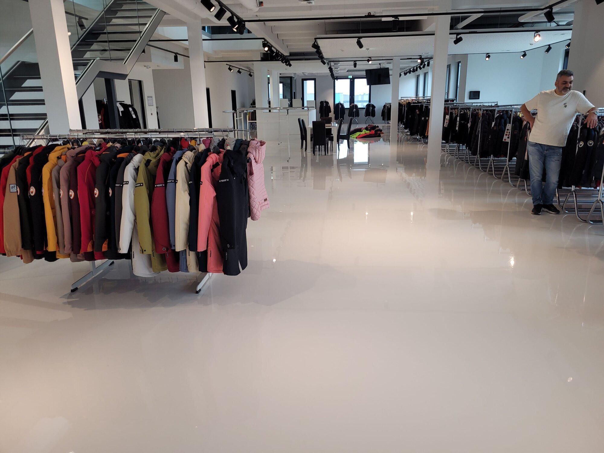 AVIO Bodenbeschichtung