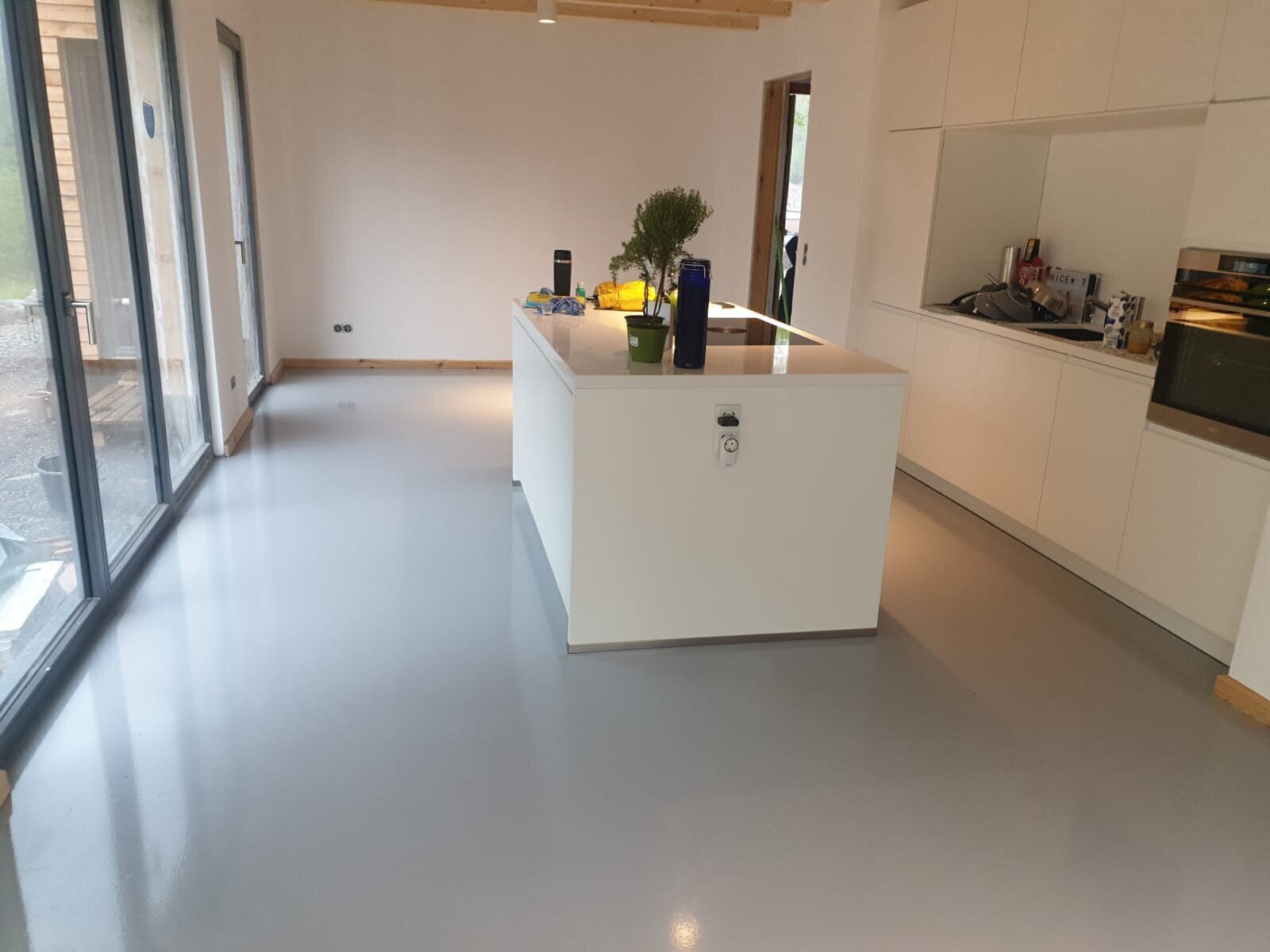 AVIO Bodenbeschichtung