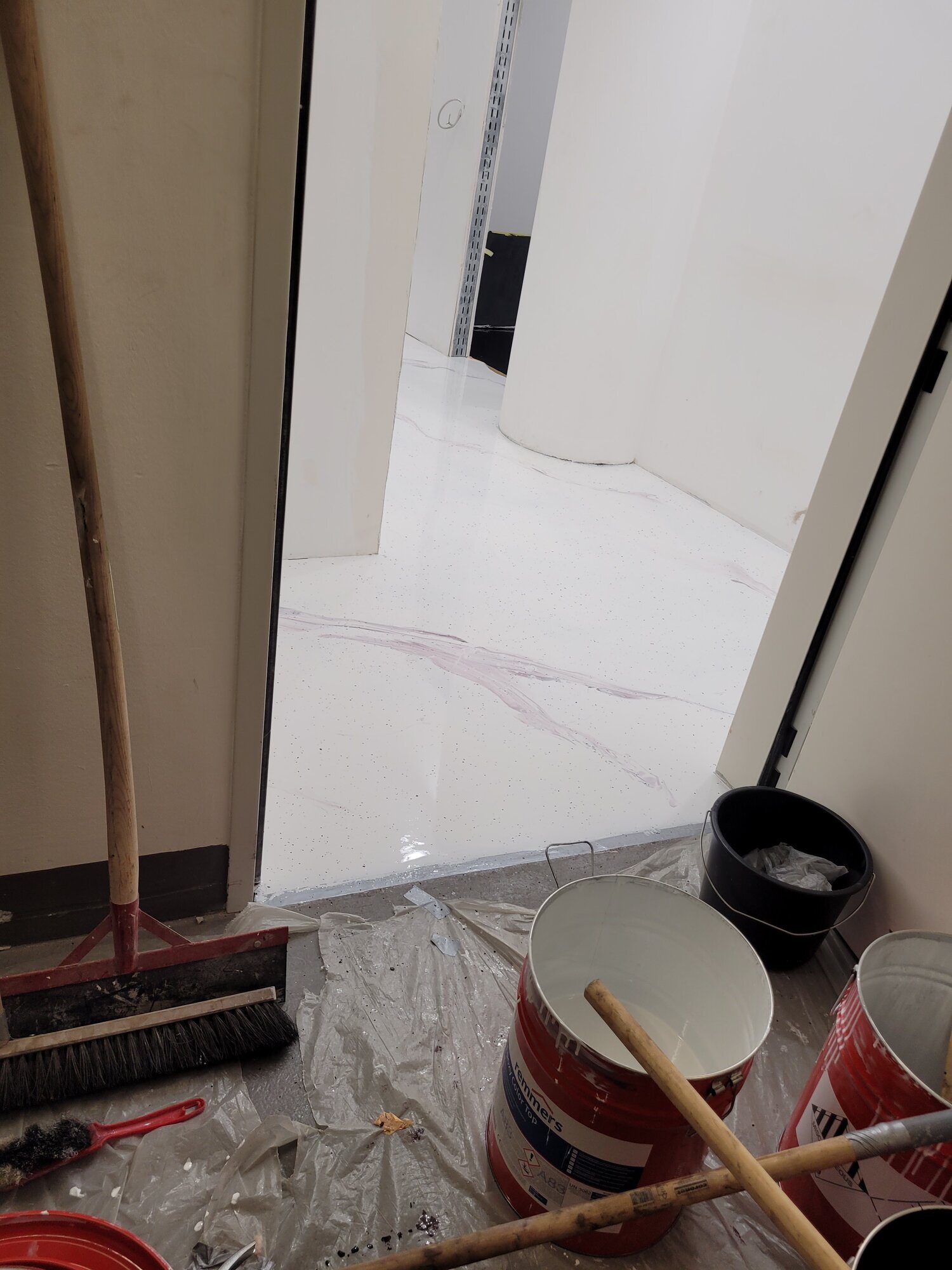 AVIO Bodenbeschichtung