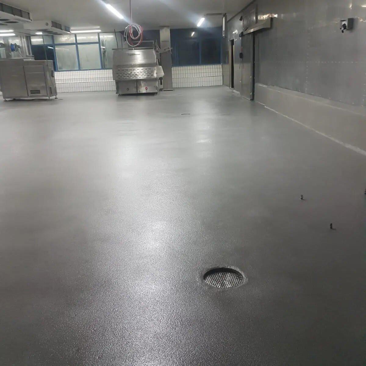 AVIO Bodenbeschichtung