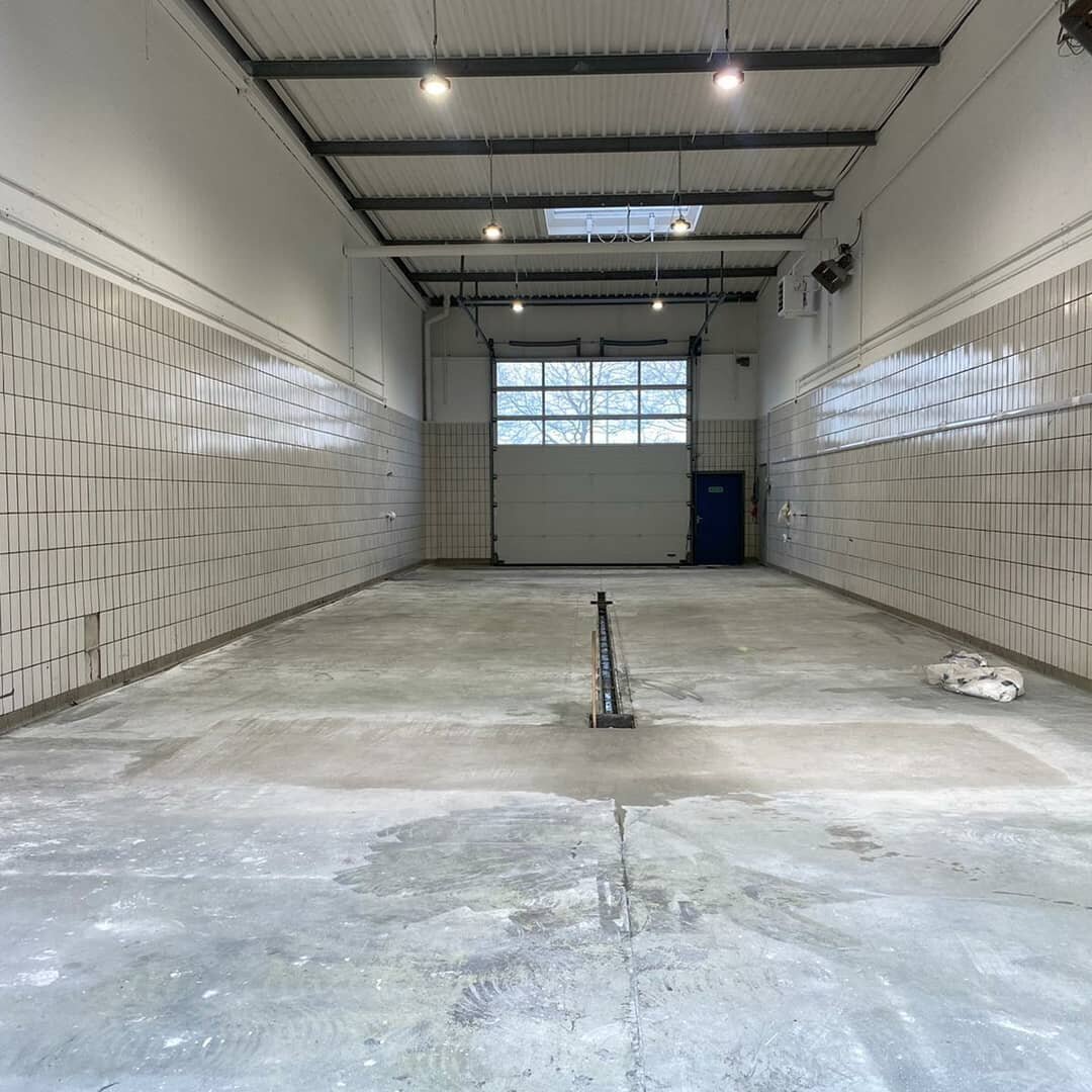 AVIO Bodenbeschichtung