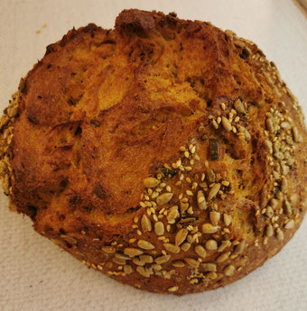 Bäckerei Miehling und Lotto-Bayern Annahmestelle