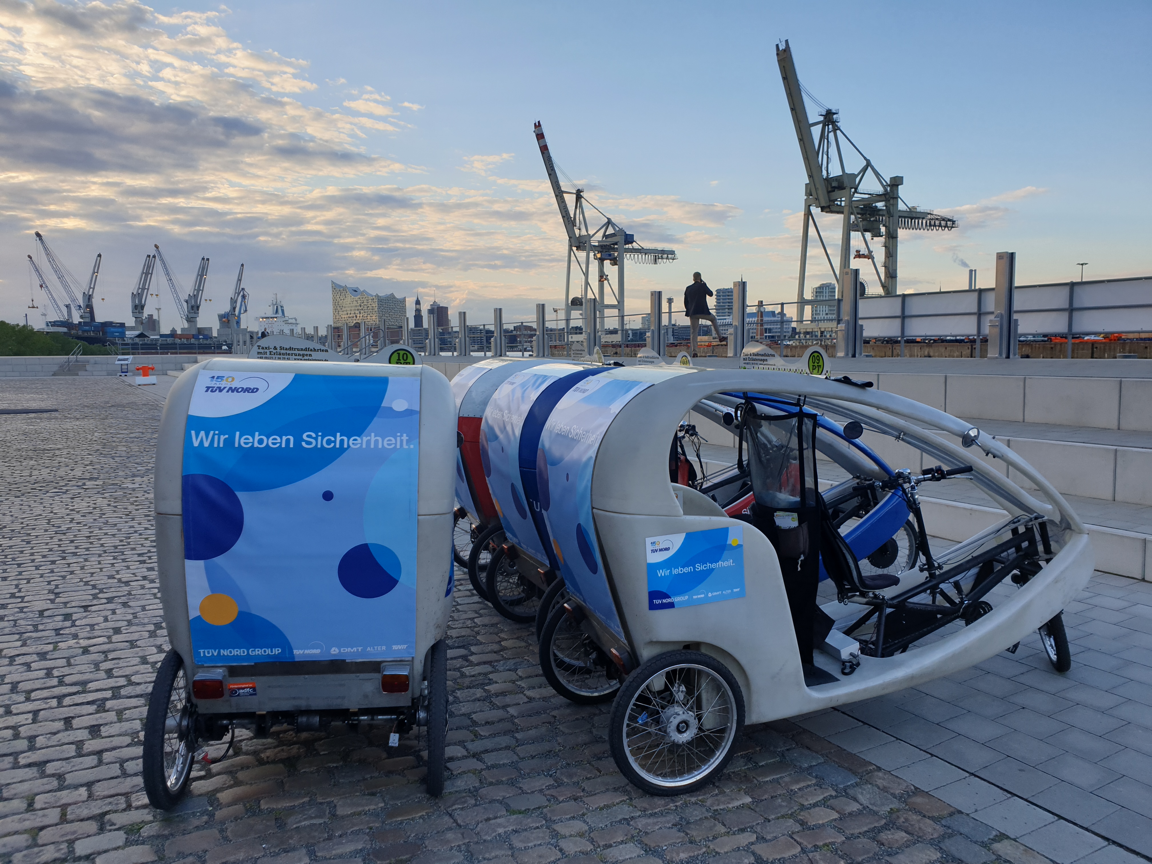 SO Begeistert Hamburg Rikscha und Stadtführungen