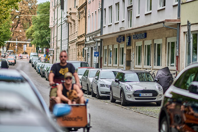 BLM Büroservice GmbH - Business Location Munich