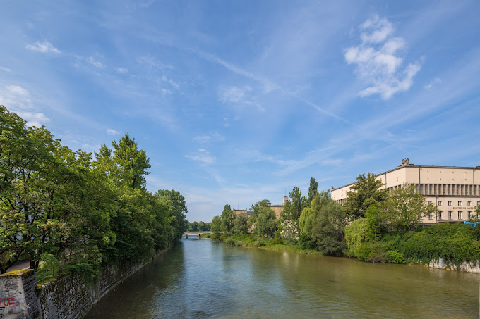 BLM Büroservice GmbH - Business Location Munich