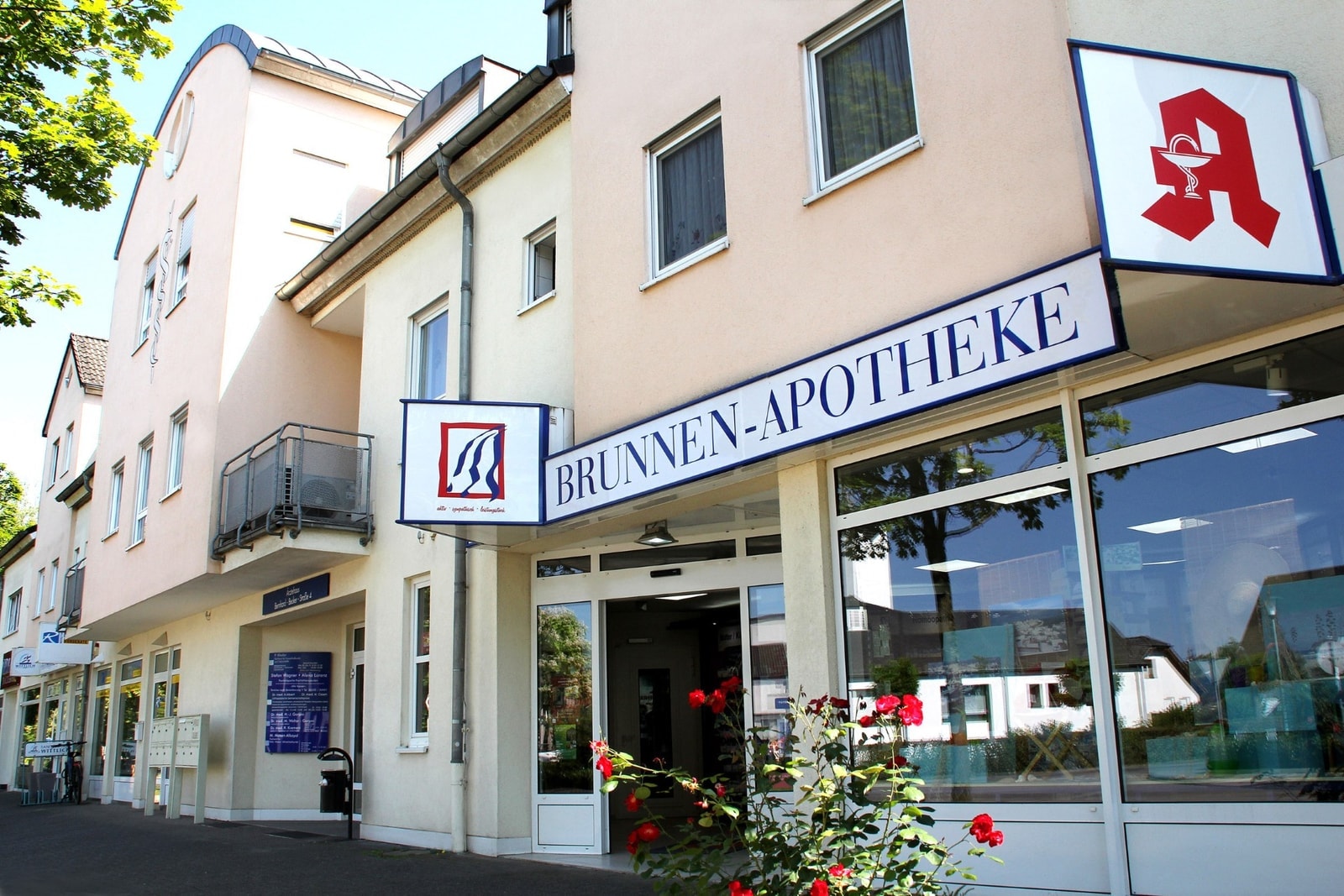 Brunnen Apotheke Schuster & Reuß