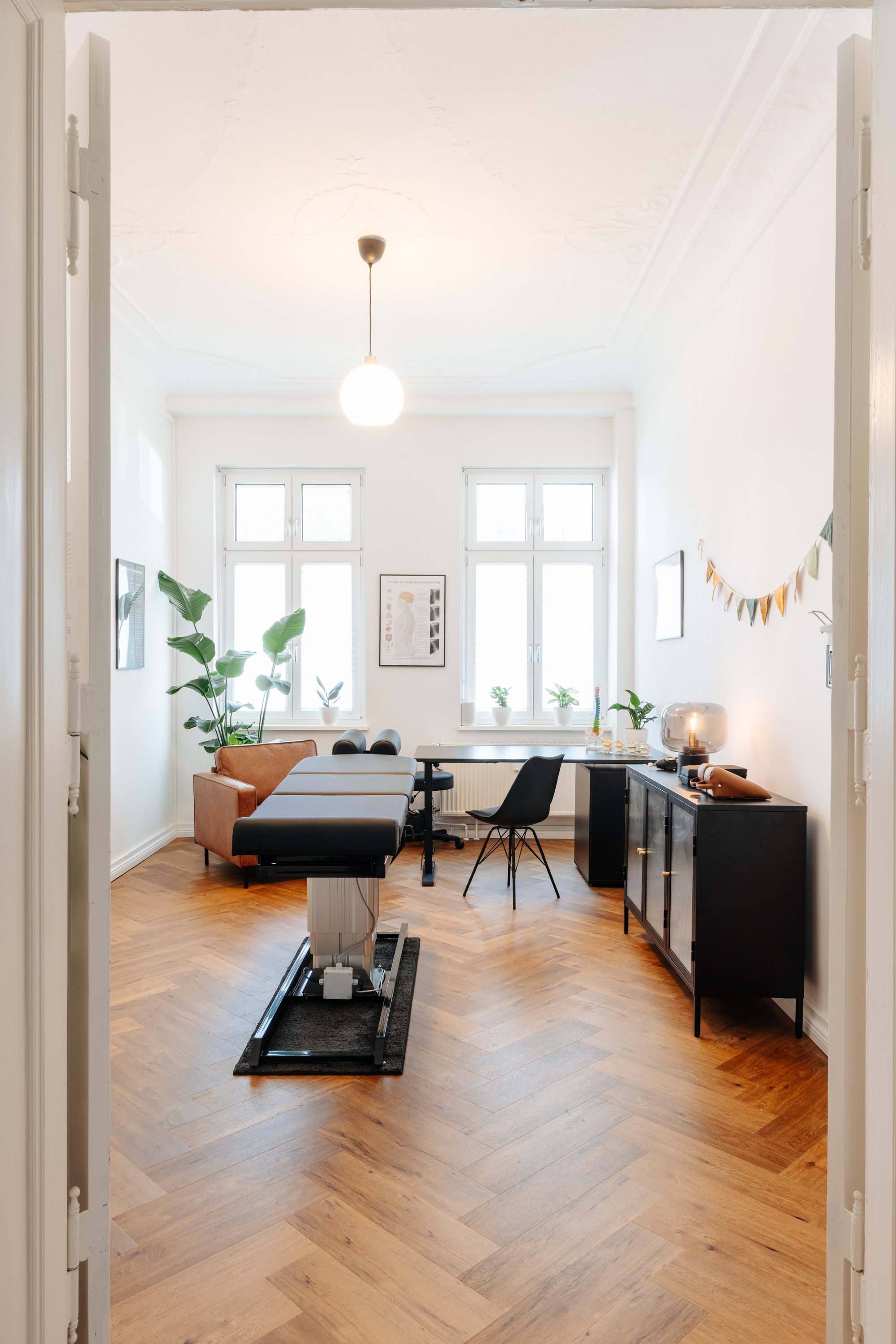 CHIRO ZIMMER - Wilmersdorf