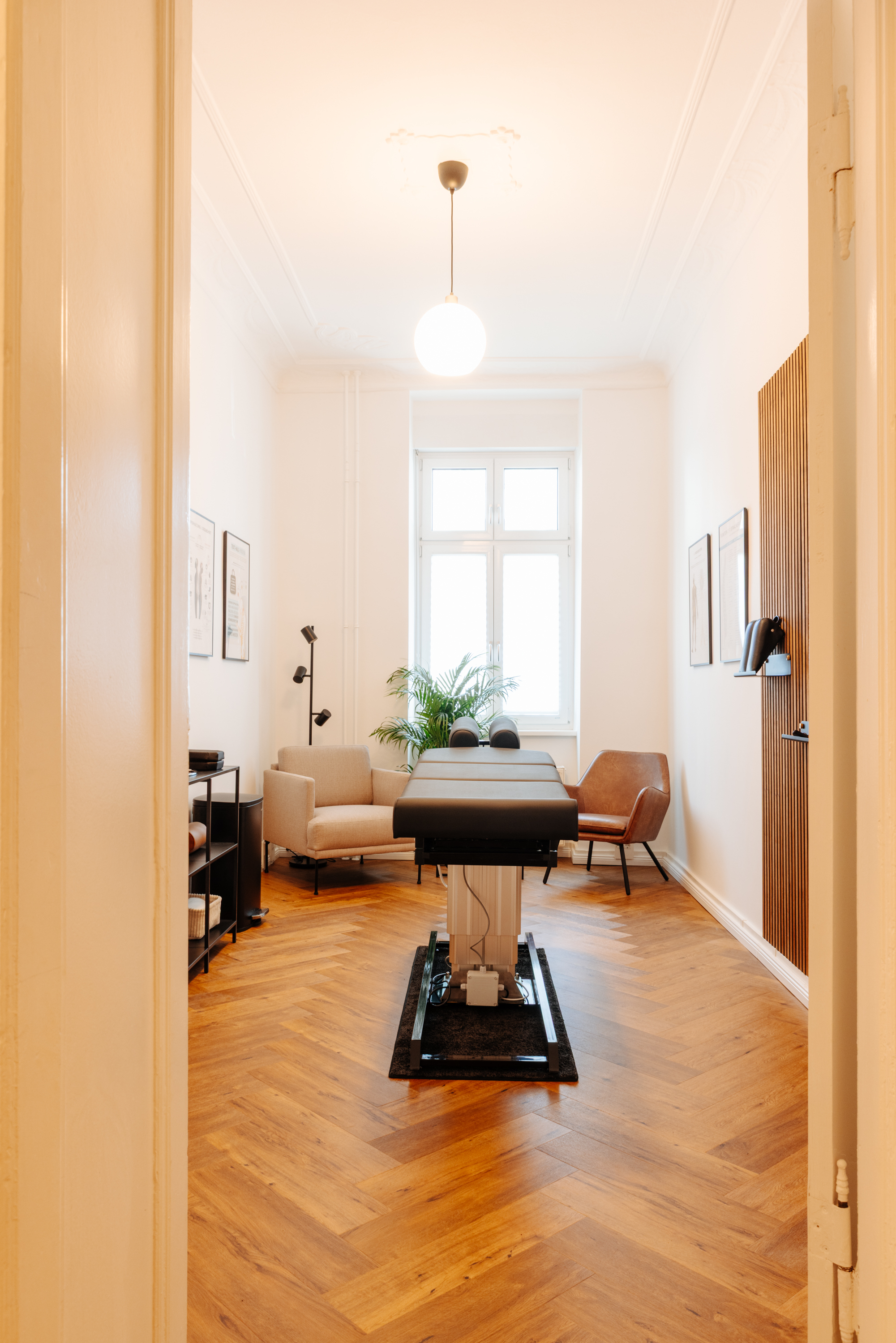 CHIRO ZIMMER - Wilmersdorf
