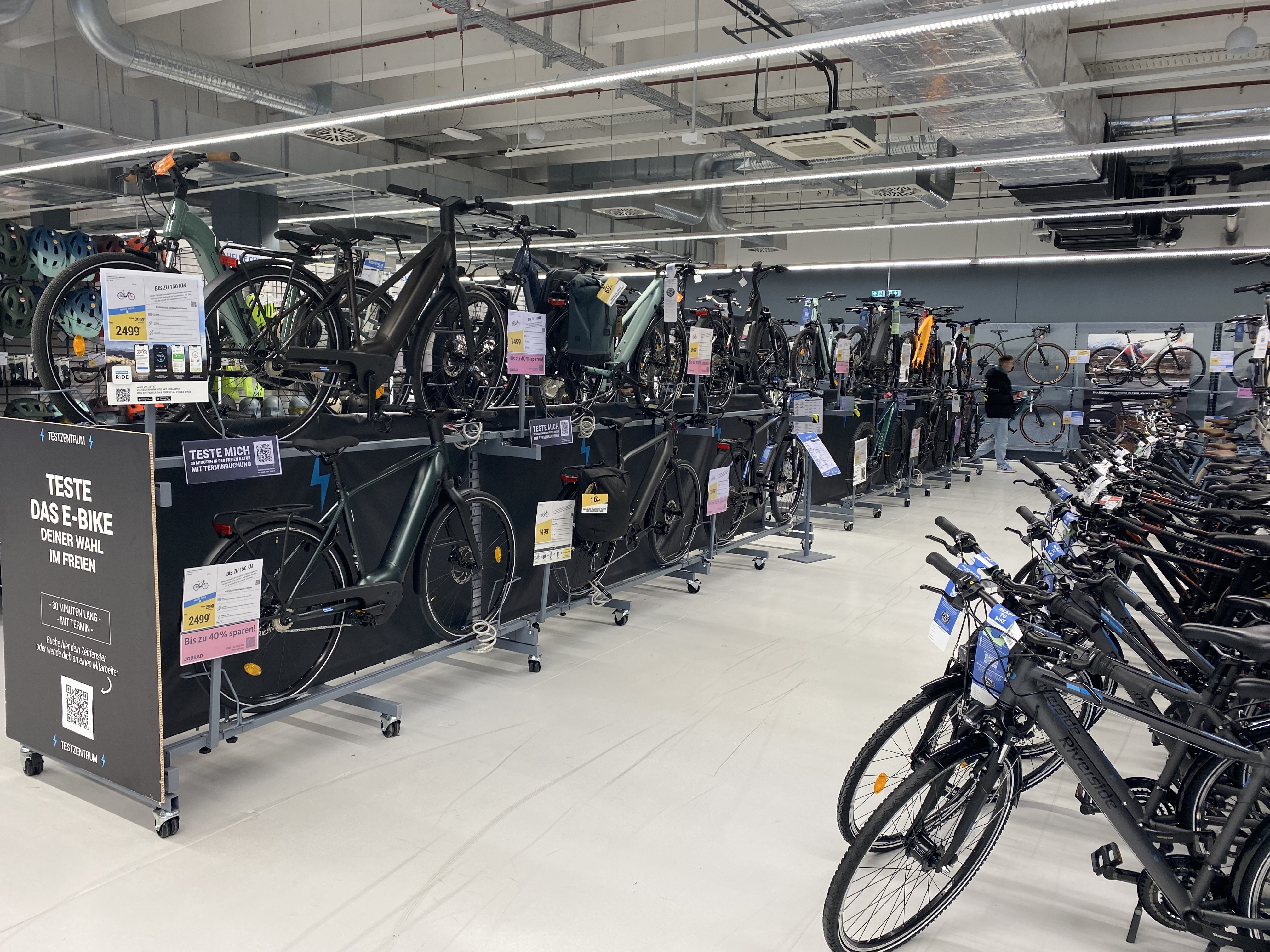 DECATHLON Berlin Eiche Fahrradgeschäft