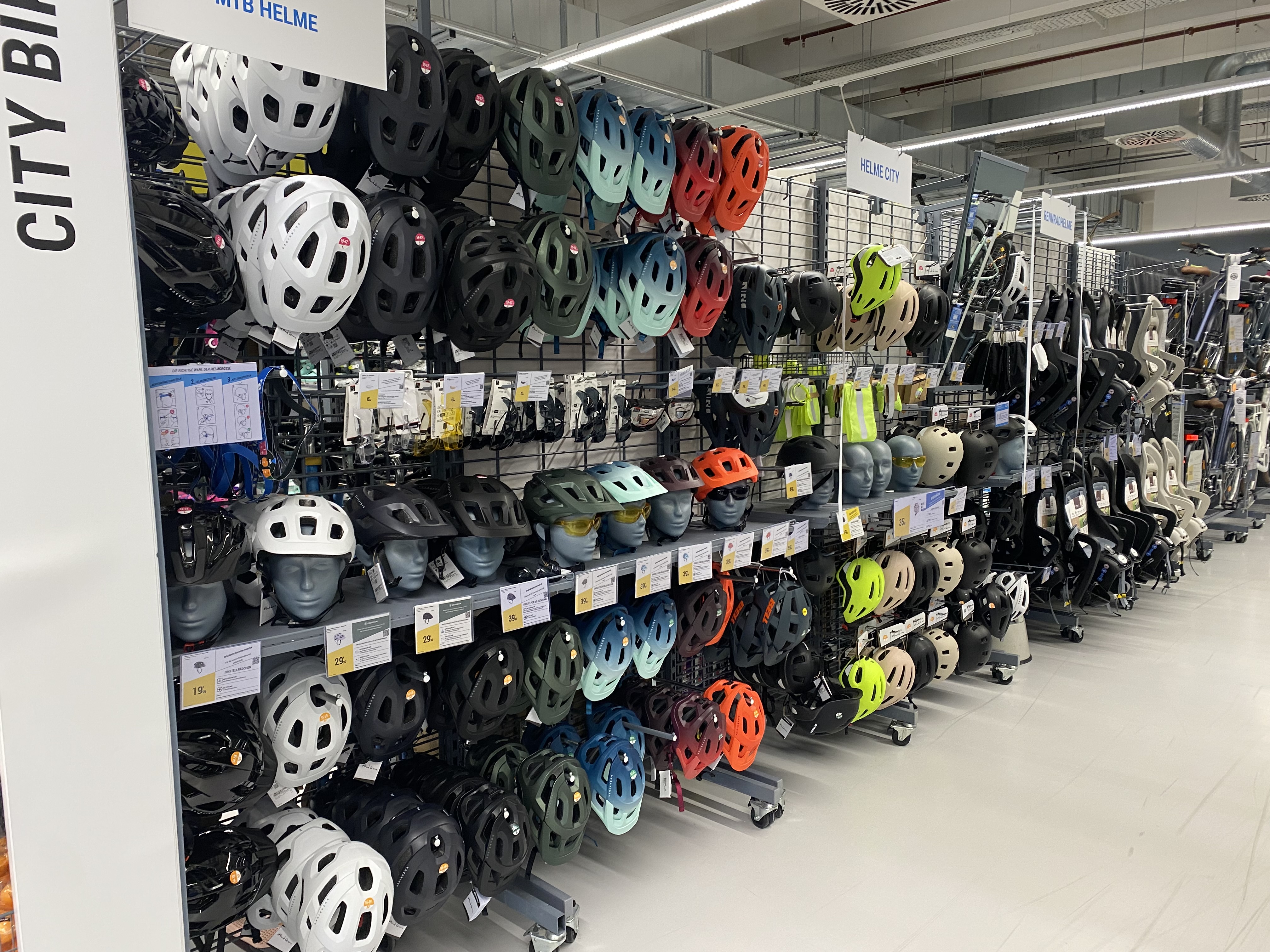DECATHLON Berlin Eiche Fahrradgeschäft