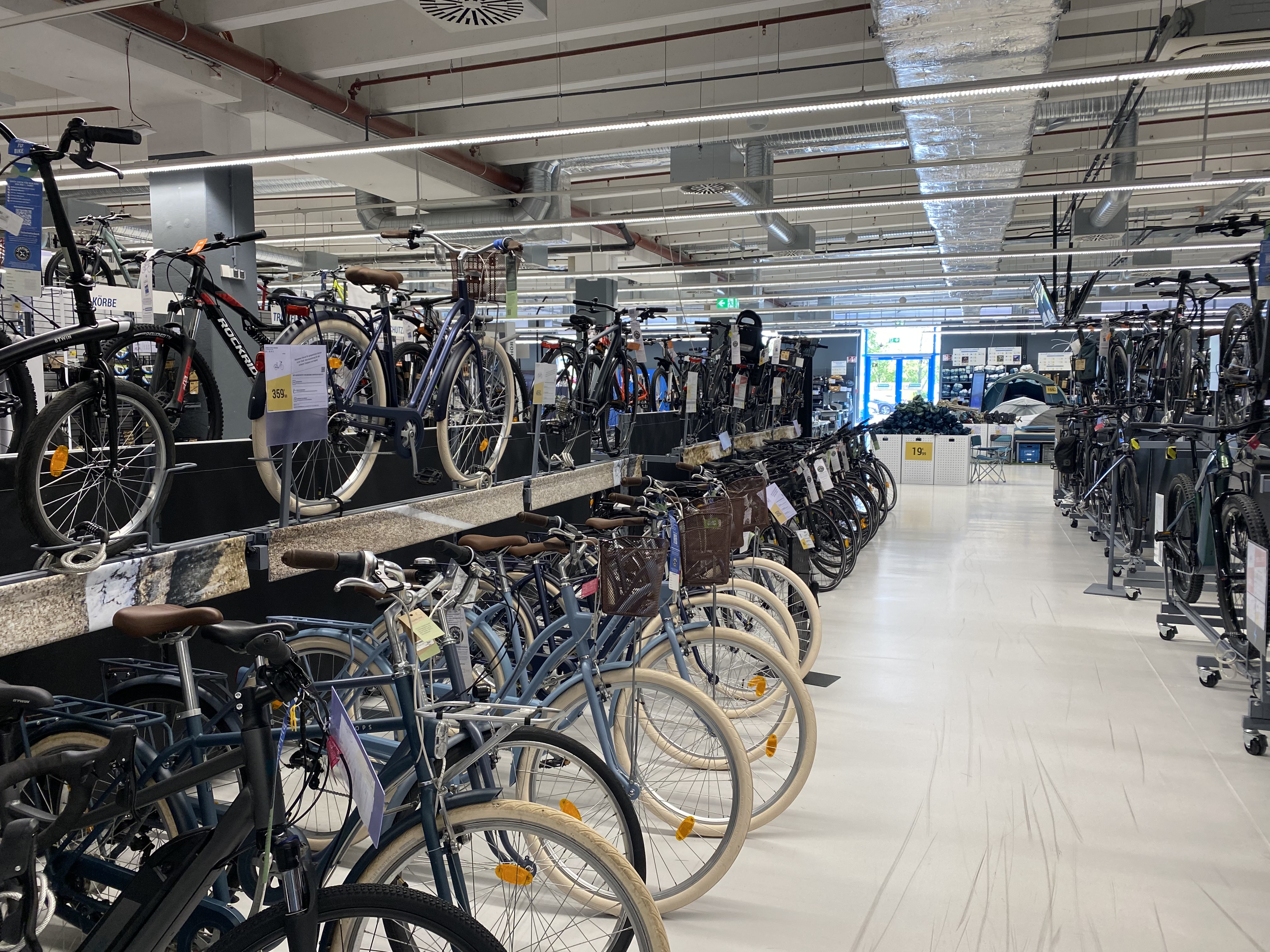 DECATHLON Berlin Eiche Fahrradgeschäft