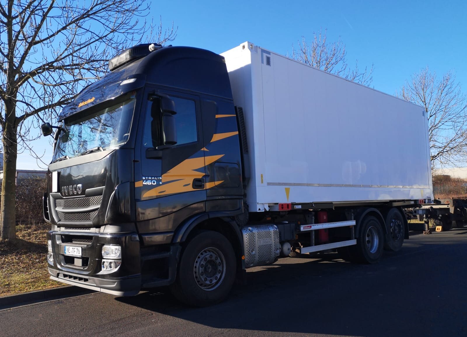 Fahrschule 76 in Dormagen-Nievenheim LKW,Motorrad Ausbildung, BKF Weiterbildung