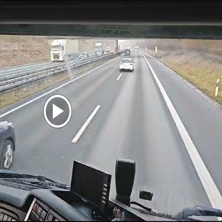 Fahrschule 76 in Dormagen-Nievenheim LKW,Motorrad Ausbildung, BKF Weiterbildung