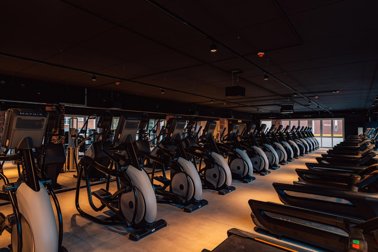 Gold's Gym Fitnessstudio Krefeld