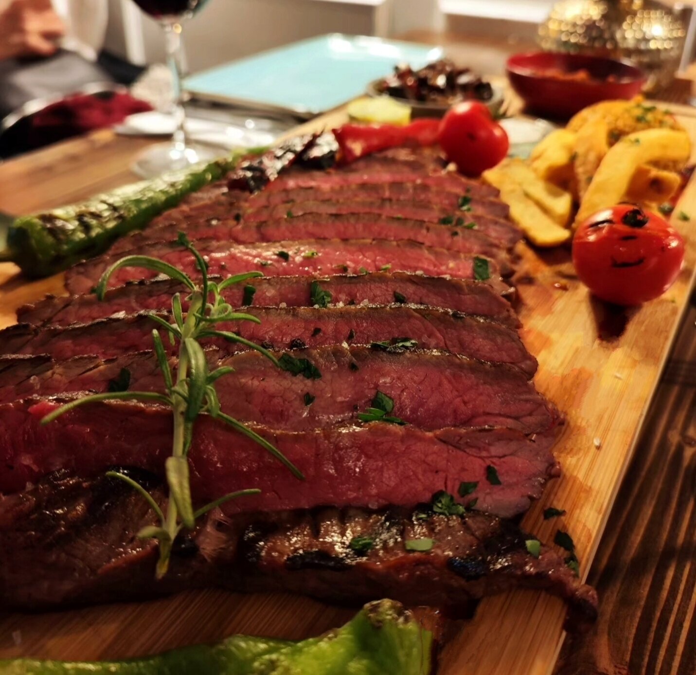 Hanedan Restaurant & Cafe