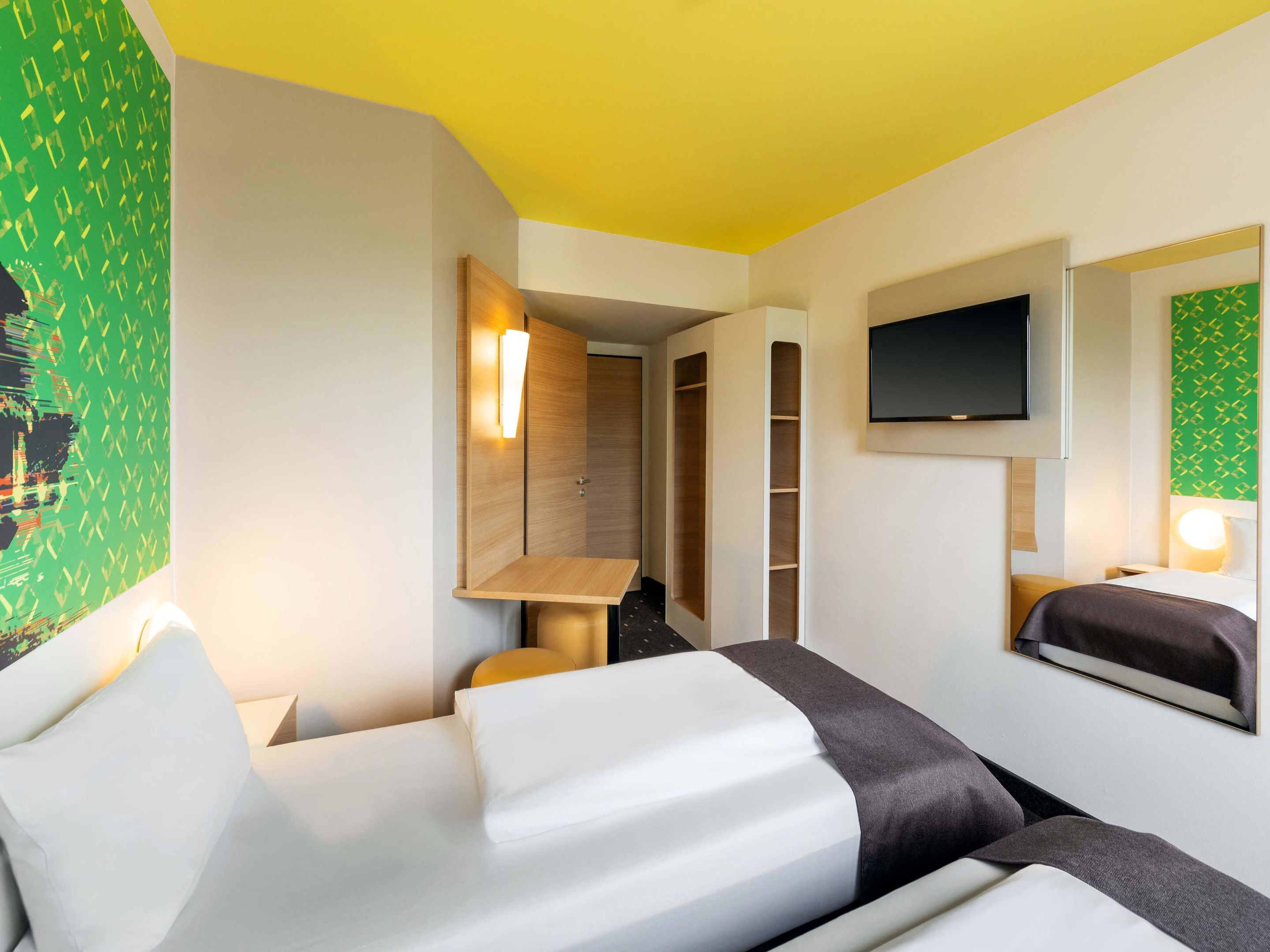 B&B HOTEL Oberhausen am Centro