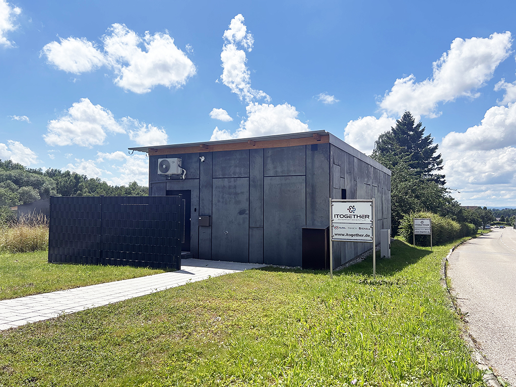 ITOGETHER GmbH & Co. KG