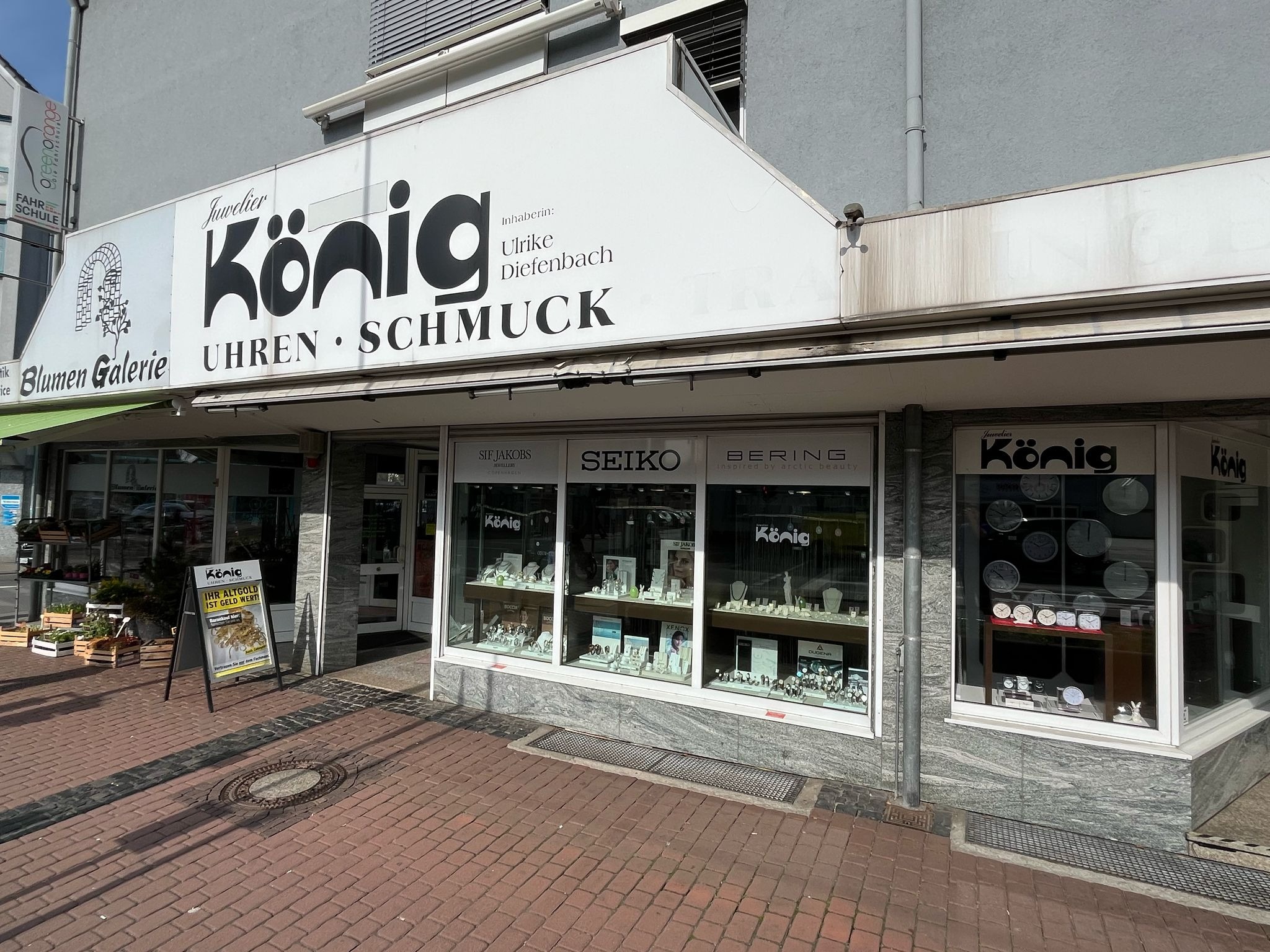 Juwelier König Uhren - Schmuck - Trauringe