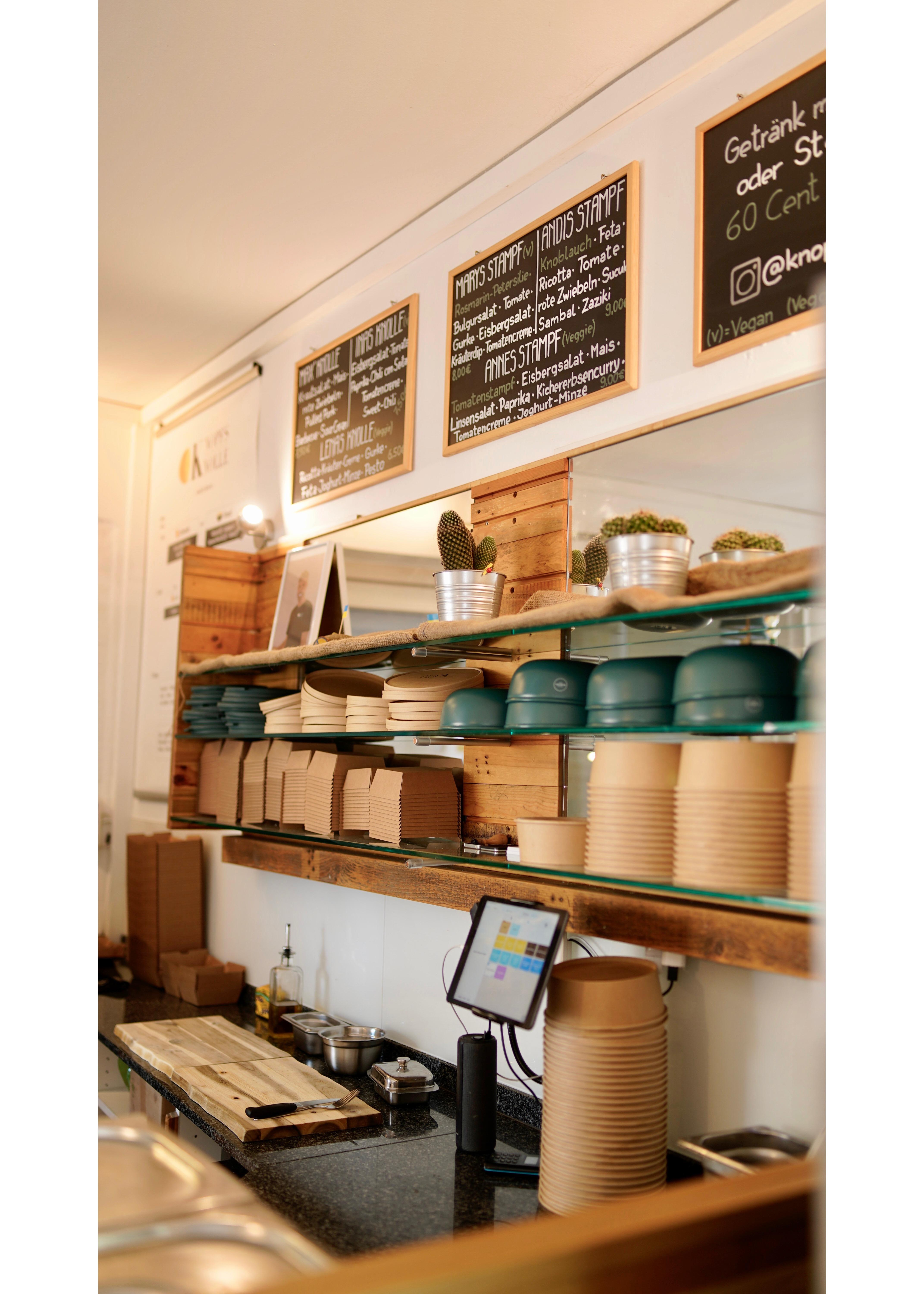 Knopfs Knolle Universitätsstraße (Ofenkartoffel und Stampf)