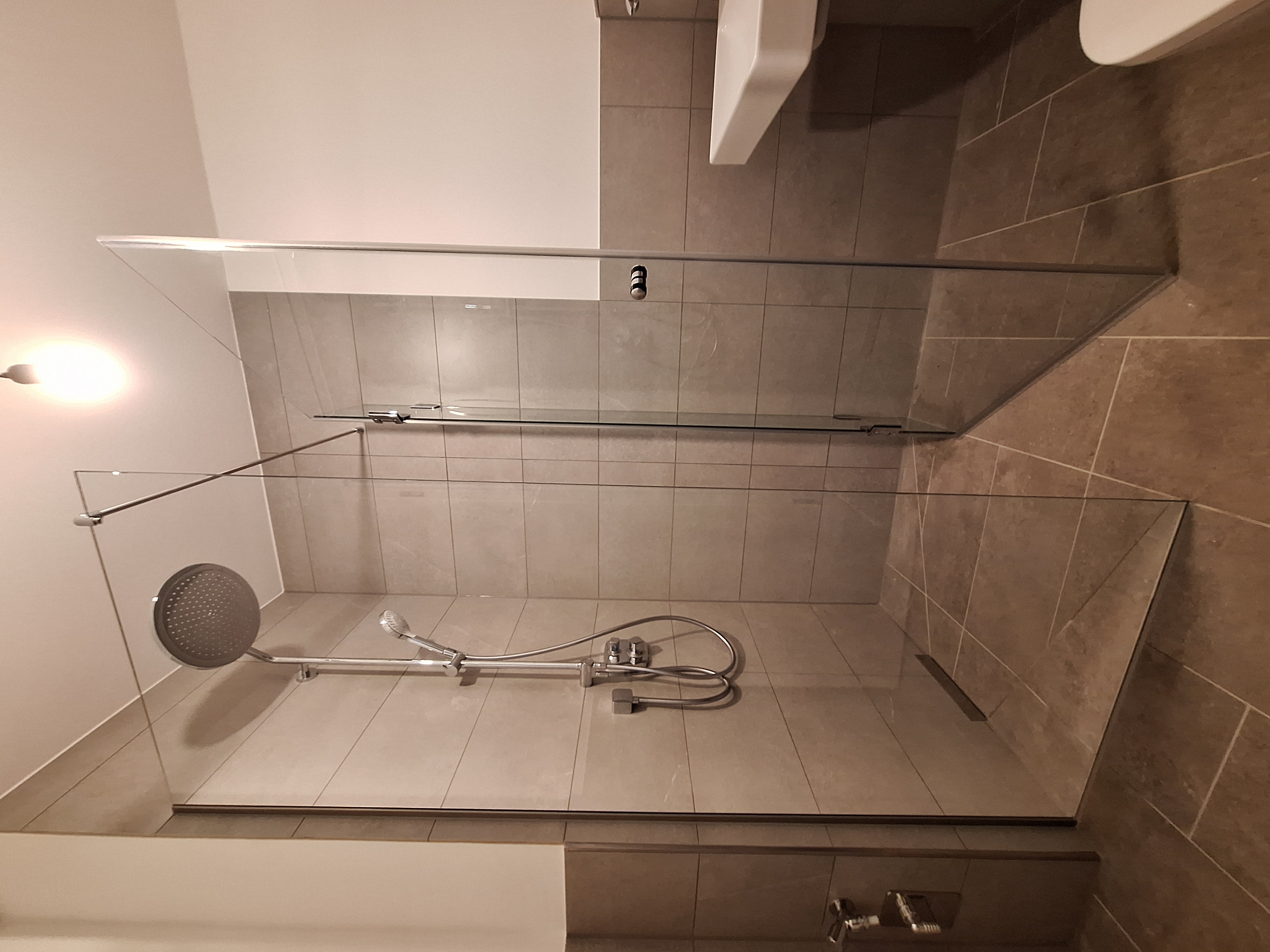 Mager Alexander Glaserei