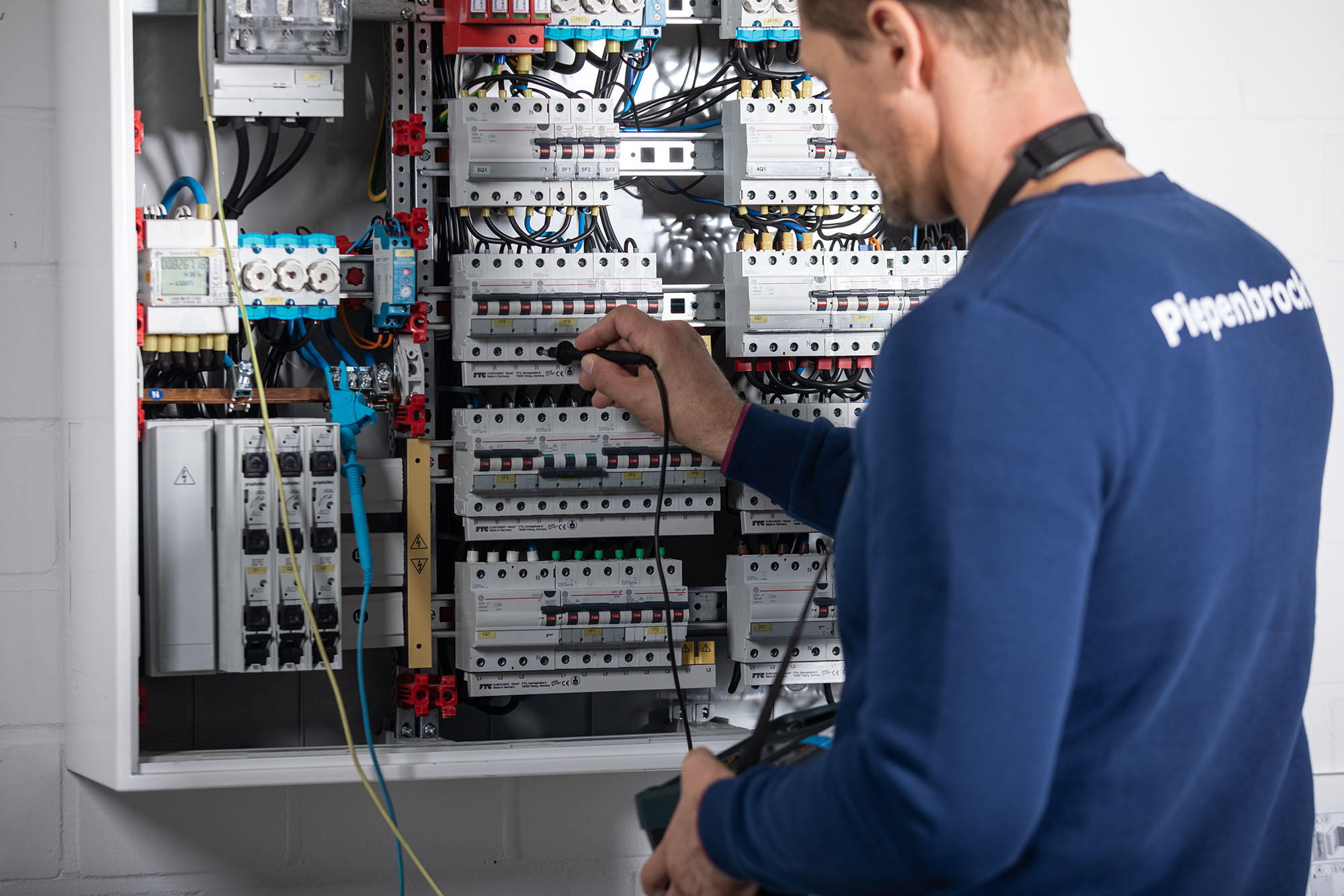 Piepenbrock Dienstleistungen GmbH & Co. KG | Gebäudereinigung | Facility Management | Sicherheit