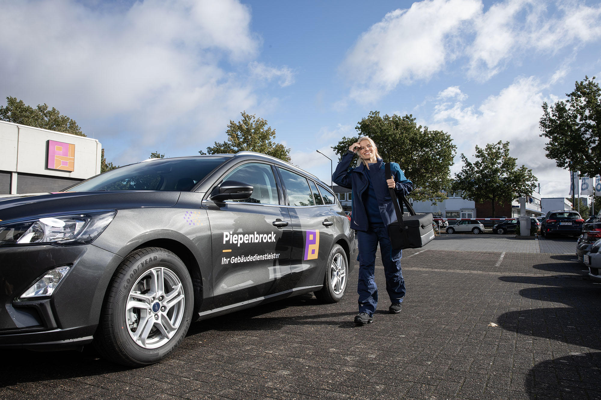 Piepenbrock Dienstleistungen GmbH & Co. KG | Gebäudereinigung | Facility Management | Sicherheit