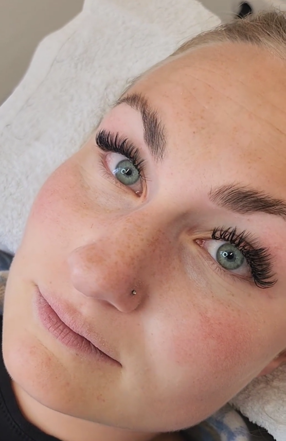 Schönerie by Lisa Wolkenfeld