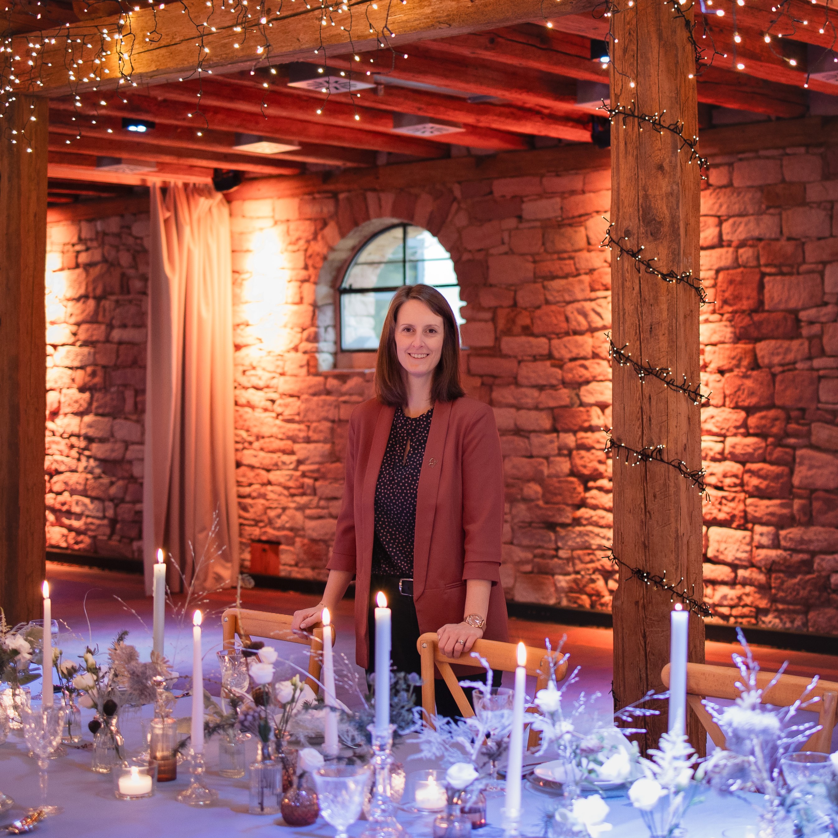 YOUR MOMENT Weddings